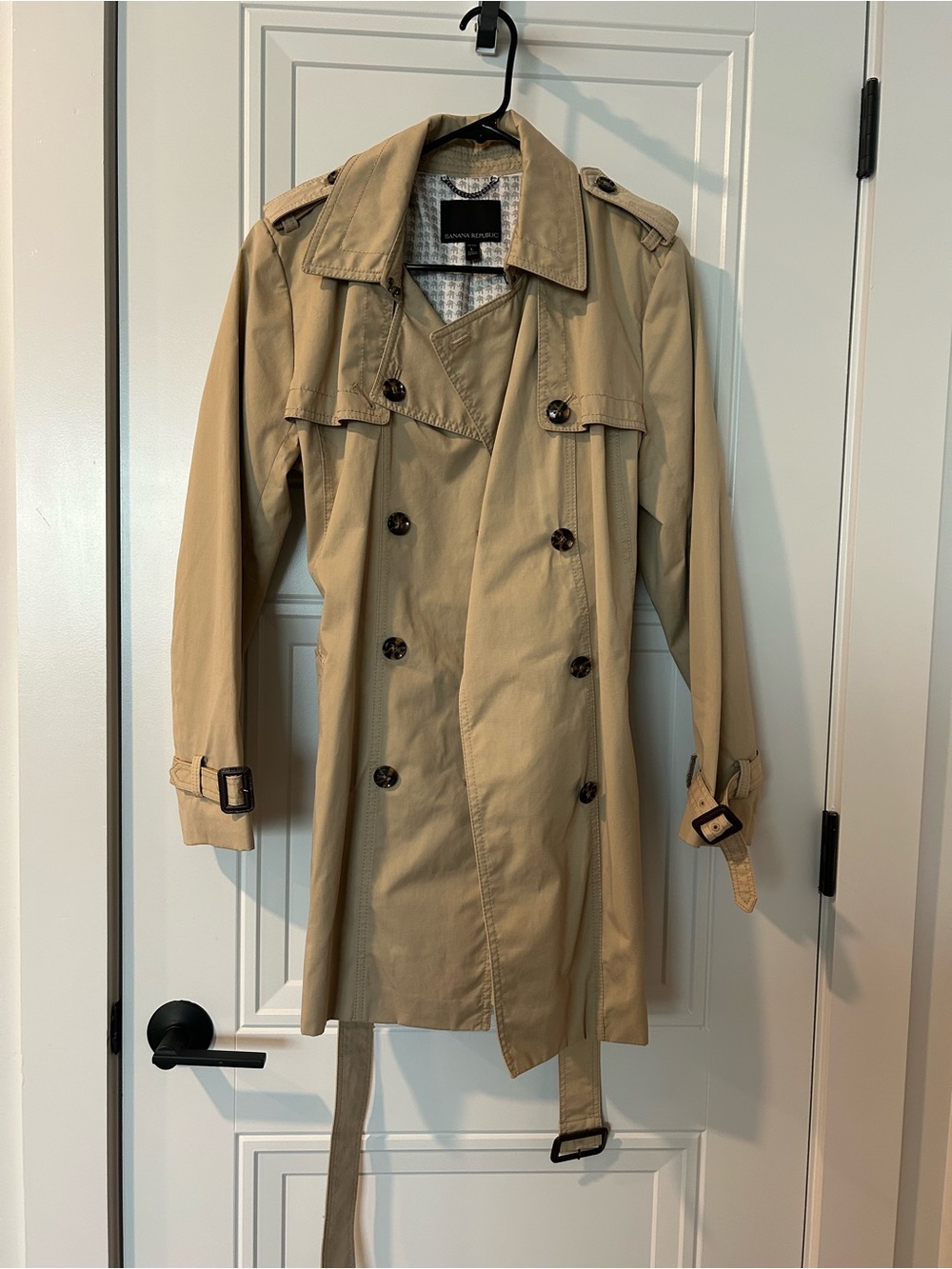 NWOT - Banana Republic Trench Coat 🧥